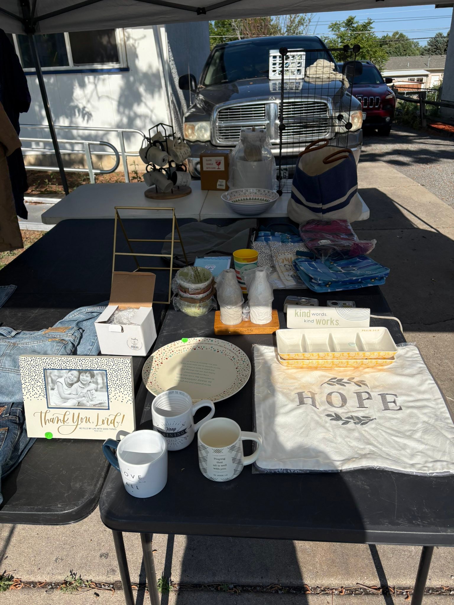 Local peeps. Henderson is all set up at home today with lots of goodies and deals. He has a lot of Levi’s. He has a lot of polo shirts a suit and there’s a ton of Mary & Martha things there as well. Stop by and see him and find your deals. ￼ note this is his sale so I can’t tell you what prices are. You’ll just have to come by and chat with him. ￼